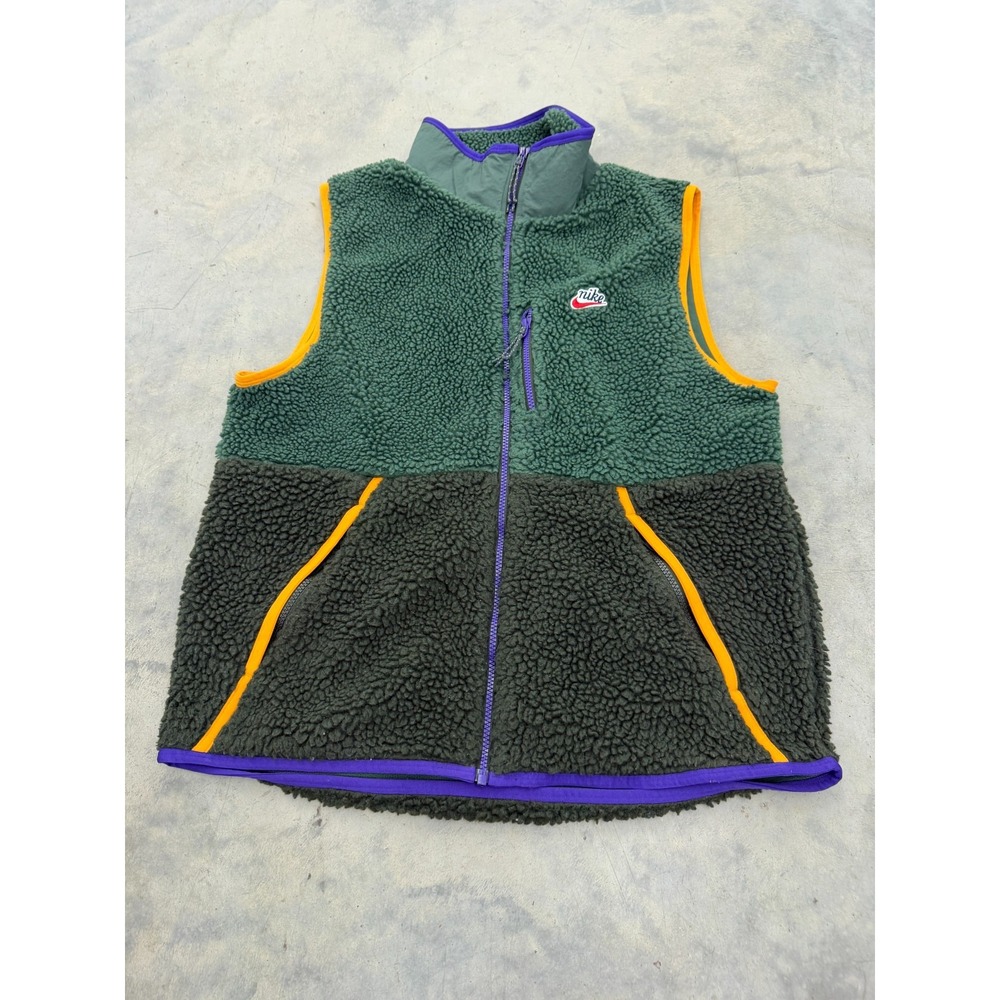 Nike Vest Men L Green Sherpa Fleece Embroidered Logo Heritage Outdoor Sportswear